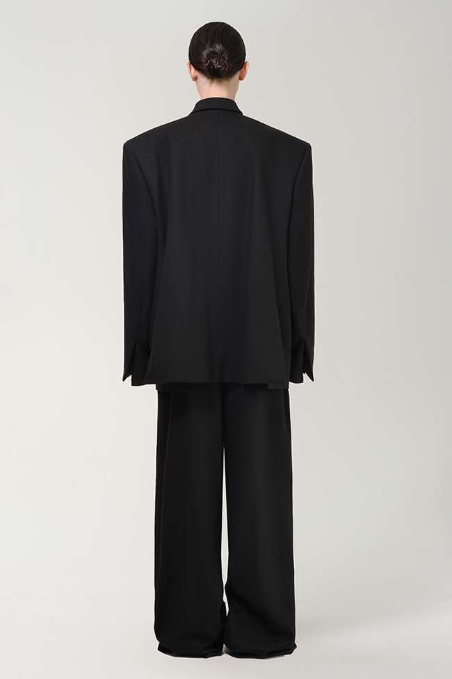 ANOUKI OVERSIZED MAN STYLE BLAZER