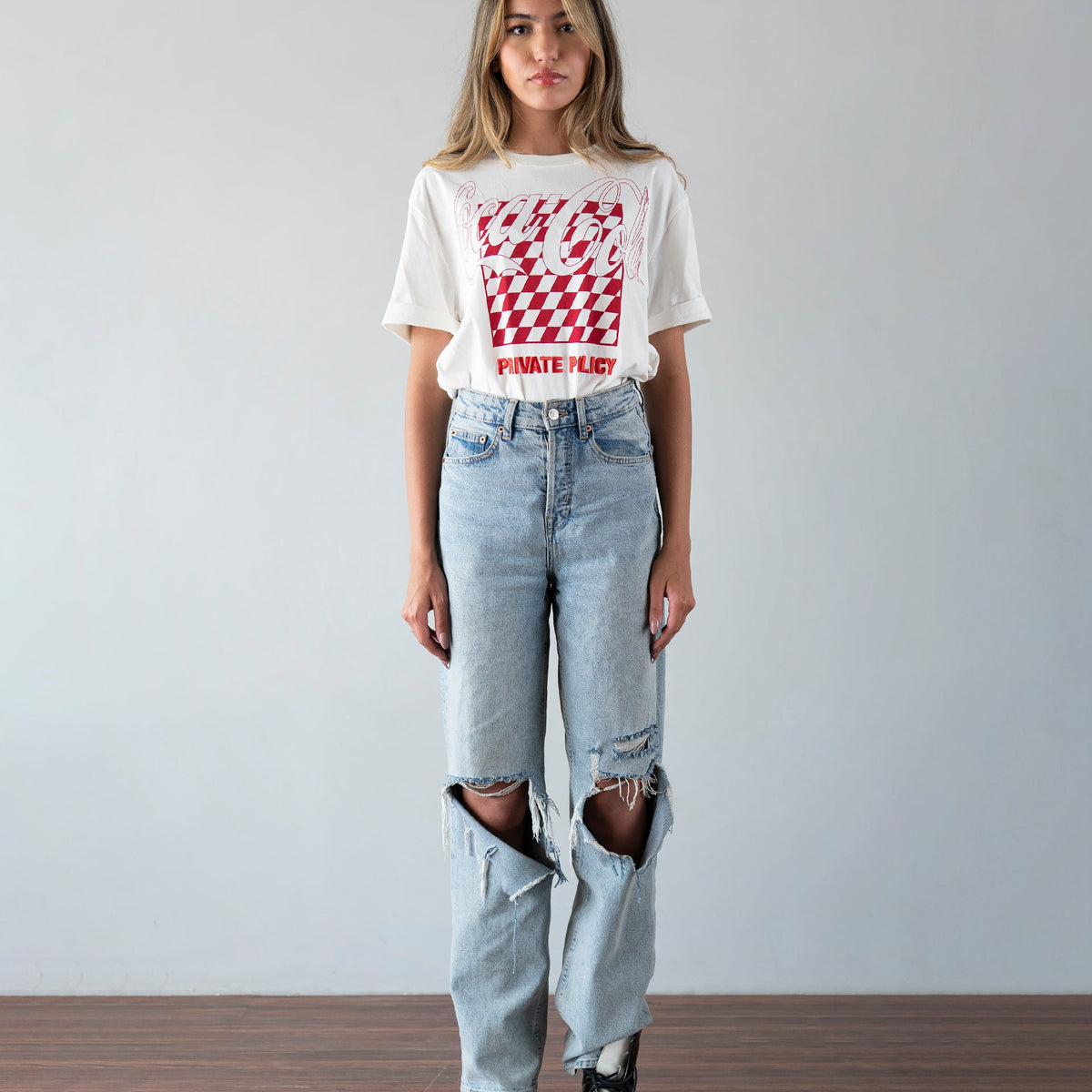 PRIVATE POLICY COCA COLA CLASSIC LOGO T-SHIRT