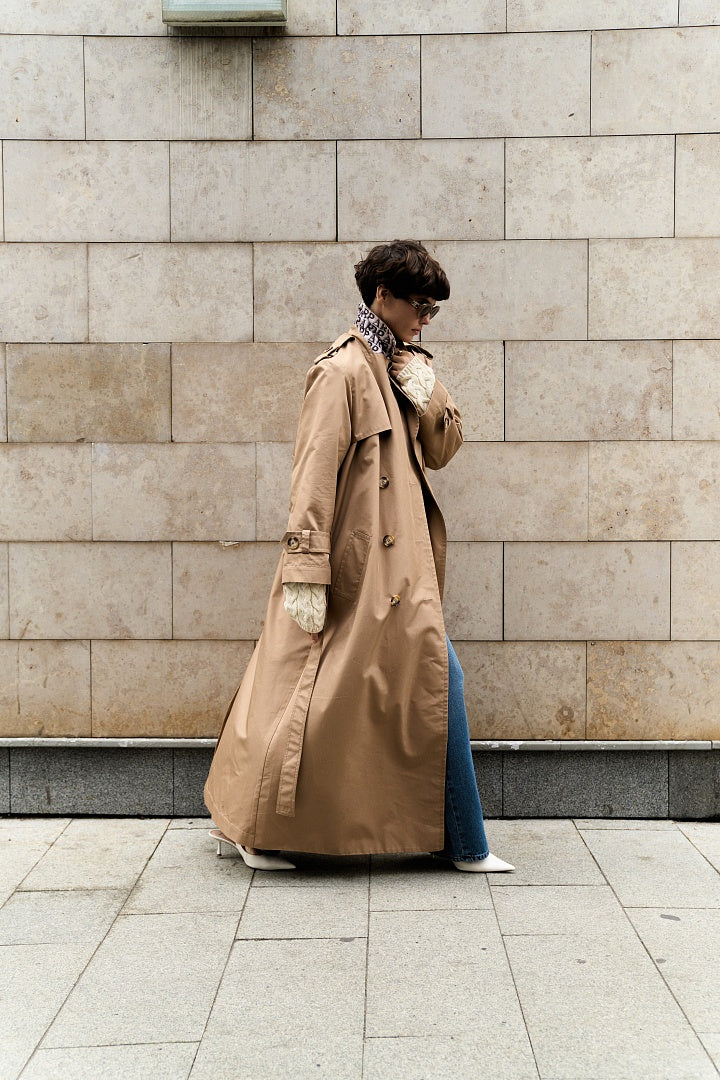 Arapkhanovi Logomania trench coat beige