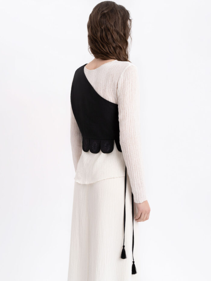 Etnodim Asymmetric vest with black embroidery in tone "Osiayna" - Image 4